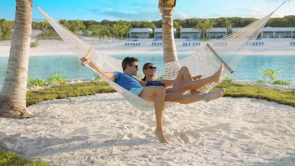NCL Norwegian Bliss Great Stirrup Cay Lifestyle 3 ©Norwegian Cruise Line.jpg